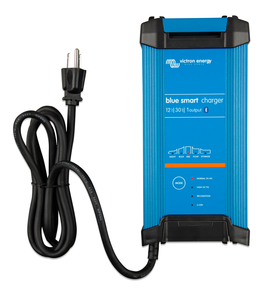 Victron Blue Smart IP22 12/30 maasähkölaturi
